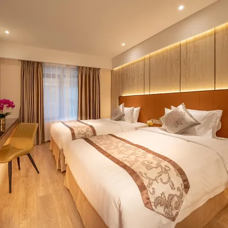 Hotel Golden Dragon