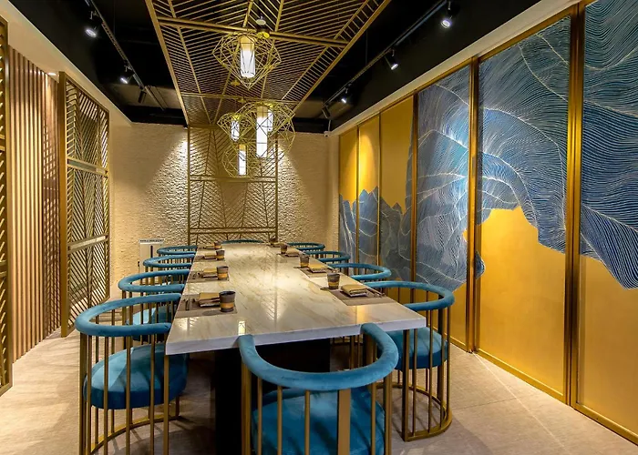 Golden Dragon Hotel 4*