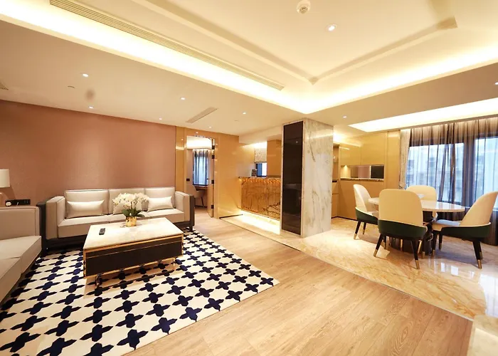 Golden Dragon 4* Macau