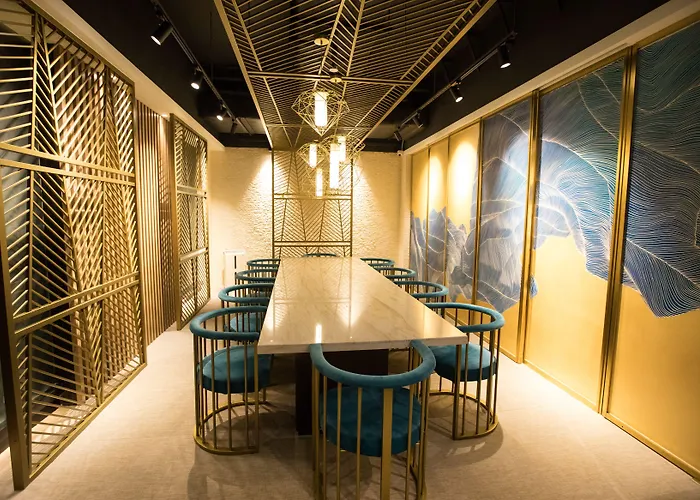 Hotel Golden Dragon 4*